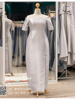 รหัส ชุดราตรีคนอ้วน : PFL067 ชุดราตรียาวมีแขน สวยหวานหรู ราตรียาวสีเงิน ผ้าไหม สวยหรูแบบเรียบโก้ และใส่ได้หลากหลายโอกาสคร๊าา มาพร้อมซับในอย่างดี คัตติ้งเนี๊ยบๆ