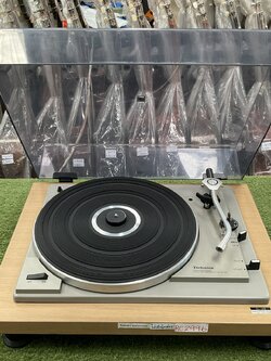 เครื่องเล่นแผ่นเสียง Technics : SL-35