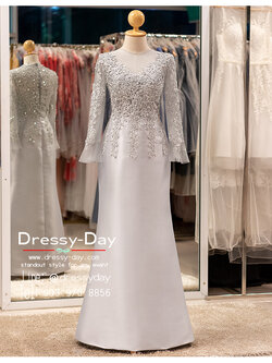 รหัส ชุดเจ้าภาพ : PFL197 ชุดแม่เจ้าสาวไม่แก่ ชุดแม่เจ้าสาววัยรุ่น สวย หรูหรา ทันสมัยกับ งานเช้า กลางวัน ตอนกลางคืน