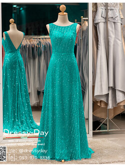รหัส ชุดราตรียาว :PFL070 ชุดราตรียาว สีเขียวมรก พร้อมส่ง เหมาะใส่ออกงานกลางคืน งานแต่งงาน งานกาล่าดินเนอร์ งานเลี้ยง สวยมากค่ะ