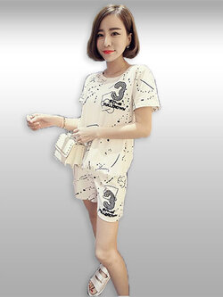 ชุดเซ็ทเสื้อกางเกงสีขาวลายการ์ตูนสุดน่ารัก รหัส2104