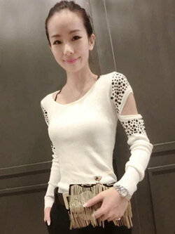 เสื้อยืดแฟชั่นแขนยาวแต่งไหล่สไตล์เรทโทร รหัส 1440-สีขาว