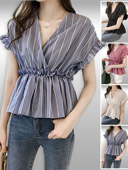 เสื้อแฟชั่นไขว้คอวีกุ๊นแขนแต่งเอวระบายน่ารักมี 4สี รหัส2115