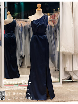 รหัส ชุดราตรียาว : PAL012 ชุดราตรียาว สีเนวี่บลู ไหล่เฉียง เข้ารูป ผ่าด้านข้างสุดเซ็กซี่ เหมาะใส่ออกงานกลางคืน งานแต่งงาน งานกาล่าดินเนอร์ งานเลี้ยง งานพรอม งานรับกระบี่