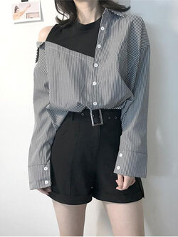 เสื้อเชิ๊ตแฟชั่น แต่งแขนกุด โชว์ไหล่งานสวยเท่ห์สไตล์เกาหลี รหัส 1687