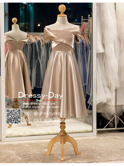 รหัส ชุดราตรี :PFS070 ชุดราตรีสั้น มีแขน ไหล่ปาด สีทอง สวยเซ็กซี่ สง่า ใส่เป็นชุดไปงานแต่งงาน งานกาล่าดินเนอร์ งานเลี้ยง งานพรอม งานรับกระบี่