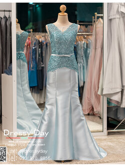 รหัส ชุดราตรี :PF076 ชุดราตรียาว เดรสออกงาน ชุดไปงานแต่งงาน ชุดแซก สีเทา คอวี เหมาะสำหรับงานแต่งงาน งานกลางคืน กาล่าดินเนอร์ พรมแดง
