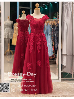 รหัส ชุดราตรี : PFL022 ชุดราตรีสีแดงตกแต่งลูกไม้งานสวย ชุดพรีเวดดิ้งพร้อมส่ง ใส่ถ่ายพรีเวดดิ้งแนวเจ้าหญิง ริมทะเล หรือในสวน แบบชมพู่ สวยมากๆ ค่ะ