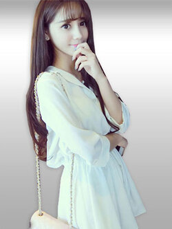 เสื้อแฟชั่นกึ่งเดรสคอปก สีขาว รูปทรงบานพริ้วสวยหวานสไตล์เกาหลี รหัส 1742