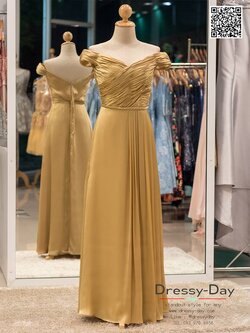 รหัส ชุดราตรี : PFL027 ชุดราตรียาวพร้อมส่ง สีทอง แบบมีแขนเปิดไหล่ โอบไหล่ จับเดรปอก ผ้าเครปซาตินอย่างดี ใส่ไปงานแต่งงานกลางคืน ชุดงานเลี้ยง ชุดพิธีกร น่ารักมาก