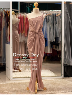 รหัส ชุดราตรียาว : PFL169 ชุดไปงานแต่ง มินิมอล ไหล่เฉียง ไหล่เดี่ยว ชุดไปงานแต่งงานกลางคืน สวย เรียบ หรู ดูแพง