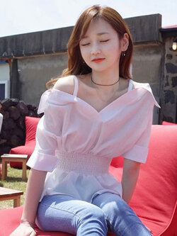 เสื้อเชิ๊ตแฟชั่นแต่งสายเดี่ยวโชว์ไหล่พอเซ็กซี่ สไตล์เกาหลี รหัส1919