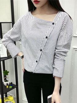 เสื้อแฟชั่นสไตล์เชิ๊ตแต่งคอเฉียงติดกระดุมเฉียงแบบสวยเก๋ไม่ซ้ำใคร รหัส 1741