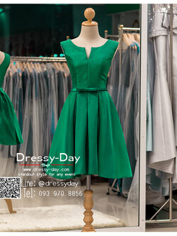 รหัส ชุดราตรีสั้น : BB051 ชุดแซก ชุดราตรี สีเขียว ผ้าไหม แขนกุด เรียบหรูเหมาะใส่ออกงานกลางคืน งานคอกเทล