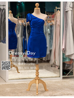 รหัส ชุดราตรีสั้น :PF140 - 1 ชุดราตรีสั้น เดรสออกงาน สีน้ำเงิน ไหลเฉียง ชุดไปงานแต่งงาน ชุดแซก งานสวยมาก แบบประดับโบว์เพิ่มความน่ารัก