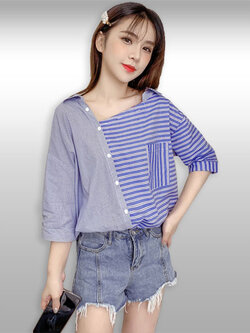 เสื้อแฟชั่นกระดุมเฉียงแต่งลายสุดเก๋สไตล์เกาหลี รหัส2184