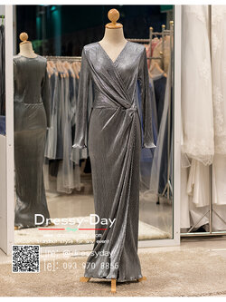 รหัส ชุดเจ้าภาพ : PFL100 ชุดราตรียาว สีเทา แขนยาว ผ่าหน้า คอวี สุดเซ็กซี่ เหมาะใส่ออกงานกลางคืน งานแต่งงาน งานกาล่าดินเนอร์ งานเลี้ยง งานพรอม งานรับกระบี่
