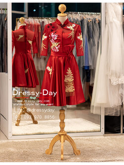 รหัส ชุดกี่เพ้า : KPS139 ชุดกี่เพ้าประยุกต์ สีแดง สวย หรู ทันสมัย และน่ารักมาก