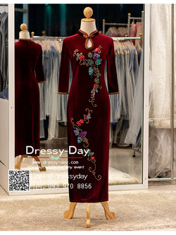 รหัส ชุดกี่เพ้า : KPL127 ชุดกี่เพ้าพร้อมส่ง ชุดจีนประยุกต์ ยาว สีแดง สมัยใหม่ คนอ้วนใส่สวยมาก หรูหราแบบจัดเต็ม