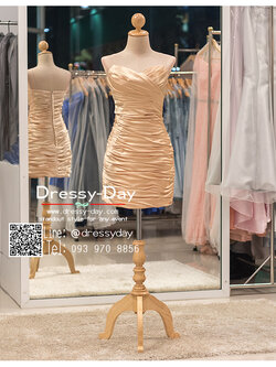 รหัส ชุดราตรีสั้น : PFS041 ชุดราตรีสั้นผ้าซาติน เดรสออกงานเกาะอกรูปหัวใจ ชุดไปงานแต่งงานสีทอง ชุดแซกงานจับจีบสวยมาก เหมาะสำหรับเป็นชุดไปงานแต่งงาน กาล่าดินเนอร์