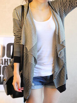 เสื้อไหมพรมแฟชั่นสีดำแขนยาวลายริ้ว รหัส 1598