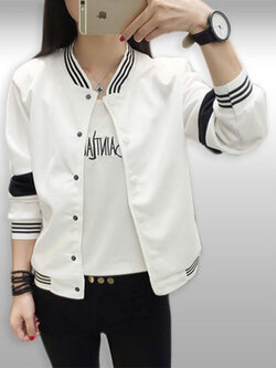 เสื้อคลุมแฟชั่นแขนยาวสีขาวแต่งลายสีดำ รหัส1560