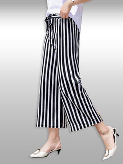 กางเกงแฟชั่นแต่งลายริ้วขาวดำน่ารัก รหัส2230