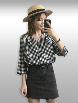 เสื้อแฟชั่นแต่งลายคอวีกระดุมหน้า แบบสวยหรูสไตล์เกาหลี รหัส 1926