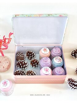 Floral Storage Tin Box กล่องเก็บของ ลายดอกไม้ งานสังกะสี