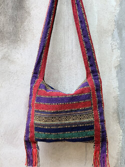 Size M ขายย่าม ย่าม ย่ามกะเหรี่ยง ย่ามชาวเขา กระเป๋าผ้านากา ขายย่ามกระเหรี่ยงทอมือ กระเป๋าฮิปปี้ กระเป๋าโบฮีเมียน กระเป๋าแนวๆ กระเป๋าแนวเซอร์ๆ ย่ามราคาถูก