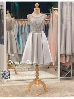 รหัส ชุดราตรีสั้น:PF083 ชุดแซกตกแต่งลูกไม้ ชุดราตรีสั้นหรูสีเทา สวยเก๋ ใส่ออกงานราตรีก็เหมาะ ใส่ออกงานกลางวัน กลางคืน งานแต่งงาน ชุดงานหมั้น