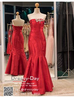 รหัส ชุดไปงานแต่งงาน : PFL026 ชุดราตรียาว สีแดง ผ้าไหม เกาะอกปักคริสตอล กระโปรงหางปลา สวยหรูสง่ามาก ใส่ไปงานแต่งงานกลางคืน งานกาล่าดินเนอร์ ชุดงานเลี้ยง ชุดพิธีกร งานพรอม งานบายเนียร์ งานเดินพรหมแดง ถ่ายพรีเวดดิ้ง