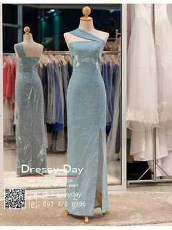 รหัส ชุดราตรียาว : PFL095 ชุดราตรียาว สีฟ้า ไหล่เดียว เปิดแบบปาดเล็กๆที่หน้าอก เข้ารูป ผ้ากลิตเตอร์เล่นแสงถ่ายรูปออกมาสวยมากค่ะ ผ่าด้านข้างสุดเซ็กซี่ เหมาะใส่ออกงานกลางคืน งานแต่งงาน งานกาล่าดินเนอร์ งานเลี้ยง งานพรอม งานรับกระบี่