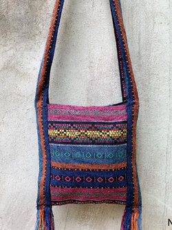 Size S กระเป๋าย่าม ขายย่าม ย่าม ย่ามสะพายข้าง ย่ามกะเหรี่ยง ย่ามชาวเขา กระเป๋าผ้านากา กระเป๋าสะพายข้าง กระเป๋าพาดตัว กระเป๋ามีซิป กระเป๋าฮิปปี้ กระเป๋าแนวๆ กระเป๋าแนวเซอร์ๆ ย่ามราคาถูก