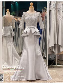 รหัส ชุดราตรี :PFL059 ชุดไปงานแต่งตกแต่งกริตเตอร์ ชุดราตรียาวซีทรูผ้าลูกไม้เรียบหรู สีเทา ชุดราตรีผ้าไหมเล่นดีเทลระบายชายช่วงเอว เหมาะสำหรับงานแต่งงาน งานกลางคืน กาล่าดินเนอร์ ชุดไทยประยุกต์