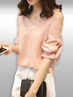 เสื้อแฟชั่นคอวีชมพูโอลโรสโชว์ไหล่ผูกโบว์รหัส1569