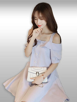 ชุดเดรสแฟชั่น โชว์ไหล่ แขนสั้น แต่งมุก-สีฟ้า รหัส 1375