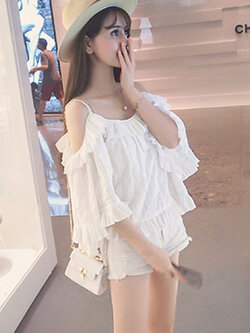 เสื้อแฟชั่นแขนสั้น แต่งสายเดี่ยว แบบสวยหวานสไตล์เกาหลี-2 ไซส์ M,L รหัส 1581