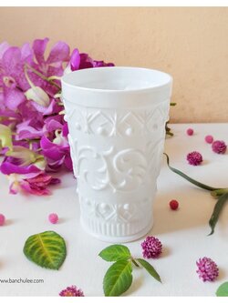 White Glass Cup แก้วน้ำสีขาว ลายนูน
