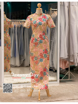 รหัส ชุดกี่เพ้ายาว : KPL091 ชุดกี่เพ้าประยุกต์ราคาถูกลายนกยูง ชุดกี่เพ้าสวยๆ สีชมพู งานปักเลื่อมมือ สวยๆ กระโปรงผ่าข้าง ใส่เป็นชุดกี่เพ้าแต่งงานก็สวยคะ ผ้าข้าง มีแขน