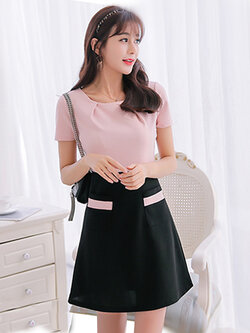 ชุดเดรสแฟชั่นแขนสั้นเสื้อสีชมพูต่อกระโปรงสีดำสวยหวานสไตล์เกาหลี รหัส 1634