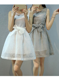 ชุดเดรสผ้าแก้ว แขนกุดพิมพ์ลายธรรมชาติมี -2 สี -ขาว/เทา รหัส 1270