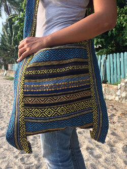 ขายย่าม ย่ามกะเหรี่ยง ย่ามชาวเขา ขายย่ามกระเหรี่ยงทอมือ กระเป๋าฮิปปี้ กระเป๋าโบฮีเมียน กระเป๋าแนวๆ กระเป๋าแนวเซอร์ๆ