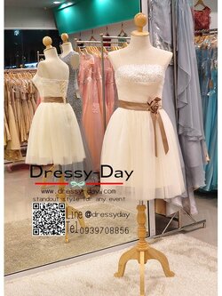 รหัส ชุดราตรี : JE008 เดรสออกงาน ชุดราตรีสั้น ชุดออกงาน ชุดไปงานแต่งงาน เกาะอก มีดอกไม้ประดับที่เอว เหมาาะใส่งานแต่งงาน งานหมั้น งานกลางวัน กลางคืน