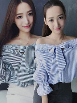 เสื้อแฟชั่นเปดไหล่ แต่งสายผูกโบว์แบบสวยน่ารักสไตล์เกาหลีมี 2 สี รหัส 1736