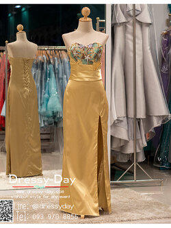 รหัส ชุดราตรี : BB003 ชุดราตรียาวเกาะอกตกแต่งคลิสตัลหรู ชุดไปงานแต่งผ้าซาตินสีแชมเปญทอง ชุกแซกกระโปรงเข้ารูป งานดี