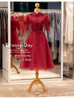 รหัส ชุดราตรีสั้น : PFS129 ชุดราตรีสั้น หรูหรา ชุดราตรีมีแขน มินิมอล สีแดง สวย หวาน เรียบหรู