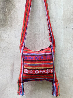 Size S ขายย่าม ย่าม ย่ามกะเหรี่ยง ย่ามชาวเขา ขายย่ามกระเหรี่ยงทอมือ กระเป๋าฮิปปี้ กระเป๋าโบฮีเมียน กระเป๋าแนวๆ กระเป๋าแนวเซอร์ๆ ย่ามราคาถูก