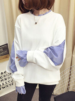 เสื้อแฟชั่นคอกลมดีไซน์เก่แหวกโชว์แขนยาวซ่อนอีกชั้นด้านในลายริ้ว รหัส 1717-สีขาว