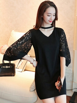 ชุดเดรสแฟชั่นไหมพรม แต่งแขนผ้าลูกไม้ คอวี มีเส้นคาดที่คอ รหัส 1565-สีดำ